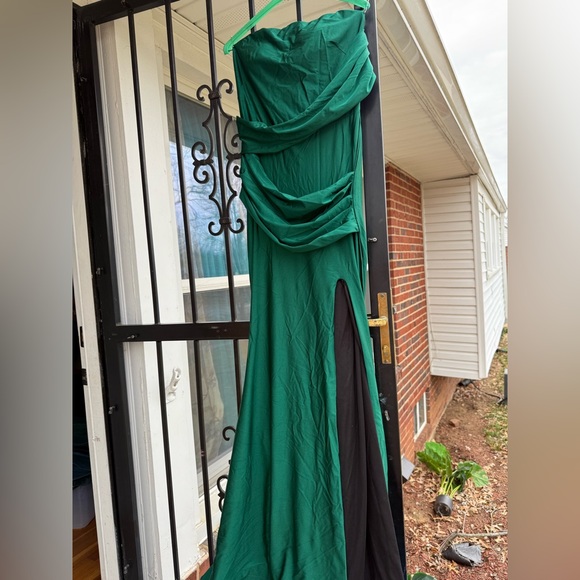 JESSICA ANGEL DRESS Let the graceful silhouette and attention - Picture 6 of 12